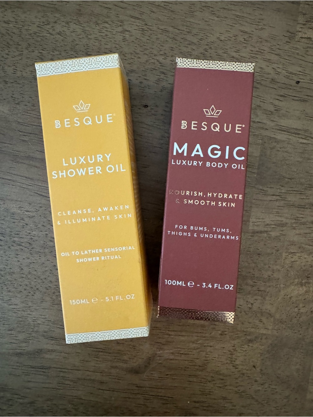 Set Besque Luxury Shower Oil - Yellow & Besque Magic Luxury Body Oil - Burgundy